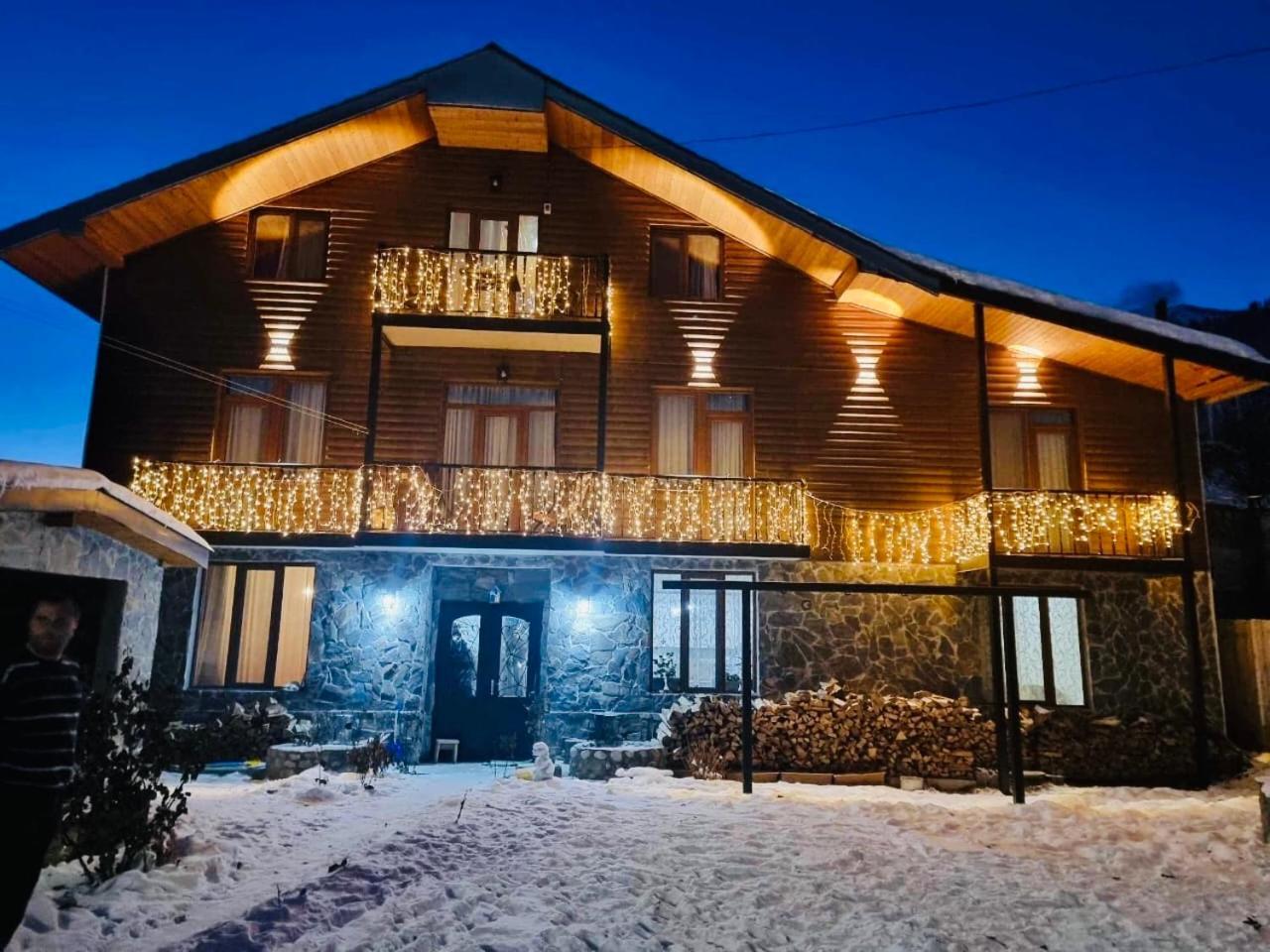 Manana Japaridze'S Guesthouse Mestia Exterior foto